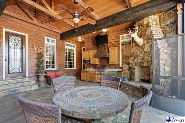 3538 Cherrywood Rd., Florence, SC 29501