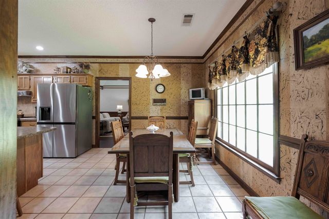 160 N SANGA RD, Memphis, TN 38018