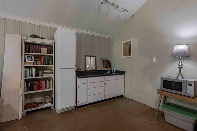 160 N SANGA RD, Memphis, TN 38018