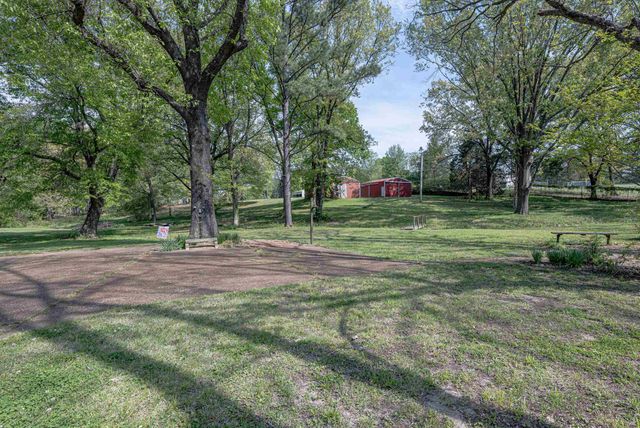 160 N SANGA RD, Memphis, TN 38018