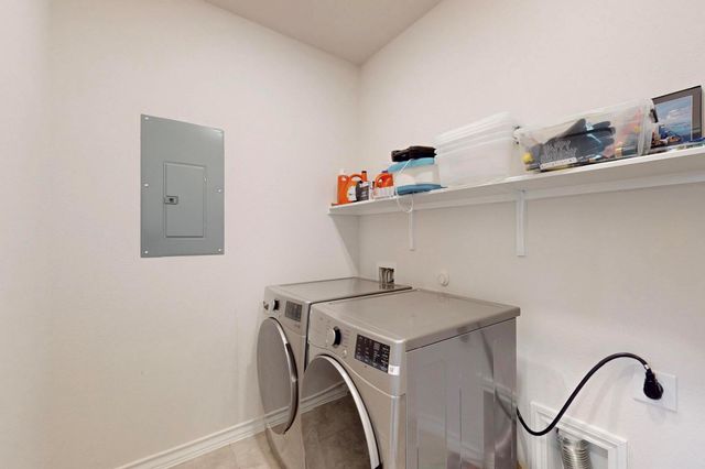 101 Breccia TRL, Liberty Hill, TX 78642