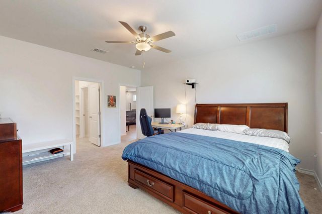 101 Breccia TRL, Liberty Hill, TX 78642