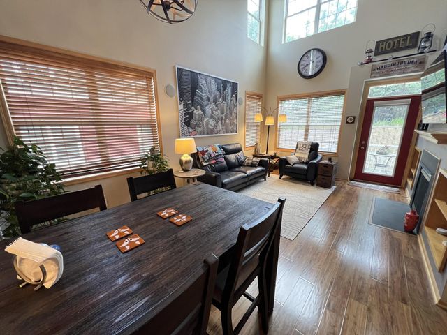 18060 Kindred Court, Lakeville, MN 55044