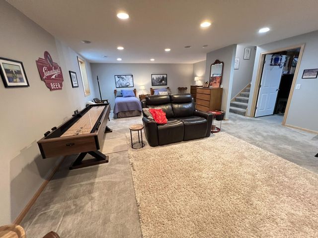 18060 Kindred Court, Lakeville, MN 55044