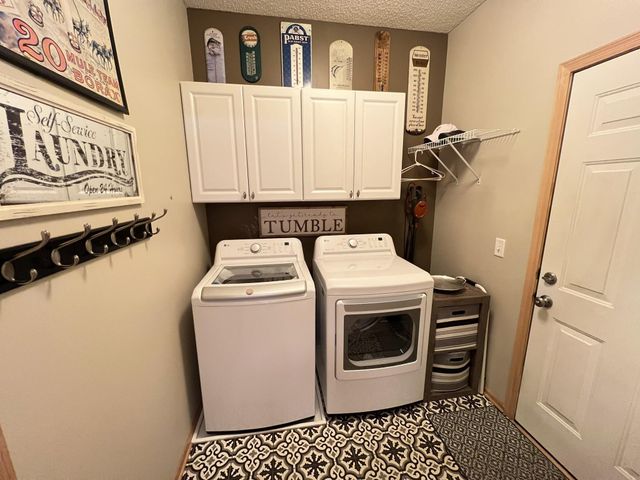 18060 Kindred Court, Lakeville, MN 55044