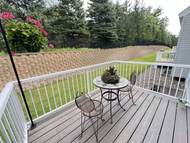 18060 Kindred Court, Lakeville, MN 55044