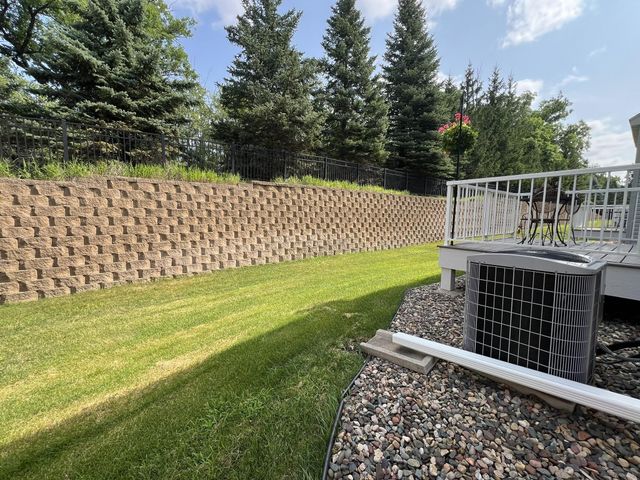 18060 Kindred Court, Lakeville, MN 55044