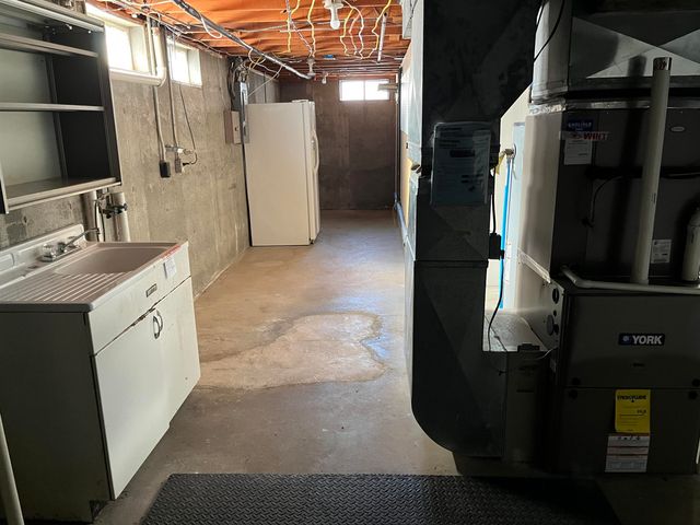 1825 Circle Dr, El Dorado, KS 67042