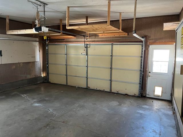 1825 Circle Dr, El Dorado, KS 67042