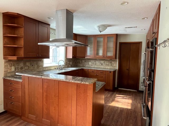 1825 Circle Dr, El Dorado, KS 67042