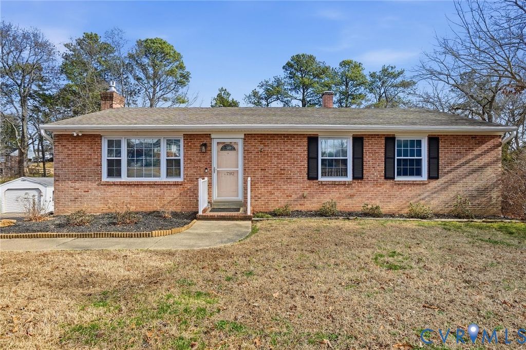 7352 Birch Ln, Hanover, VA 23111