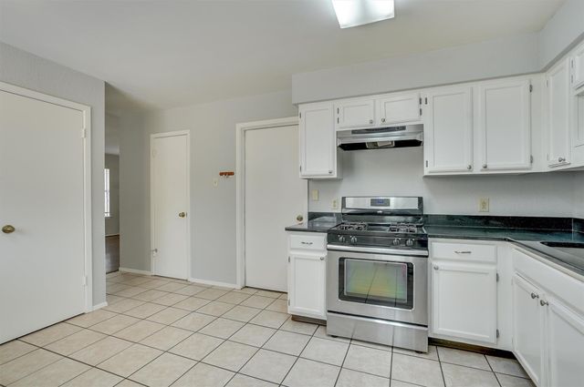 12716 Margit DR, Austin, TX 78729