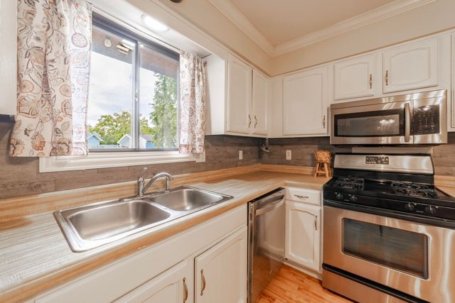 6331 Broughton Avenue, Portage, IN 46368