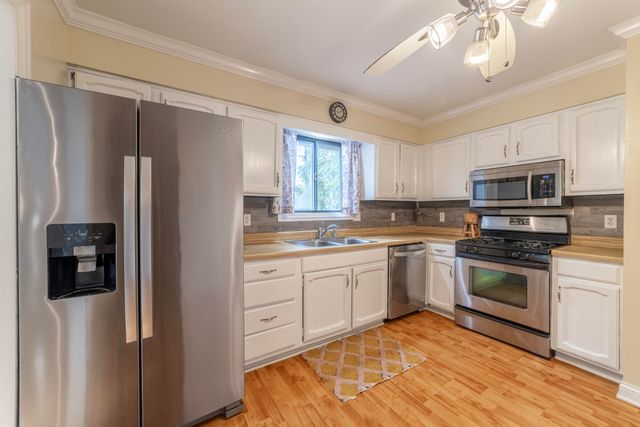 6331 Broughton Avenue, Portage, IN 46368