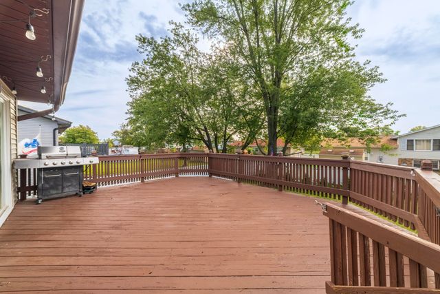 6331 Broughton Avenue, Portage, IN 46368