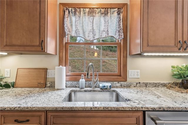 5070 Cypress Dr, Murrysville, PA 15668