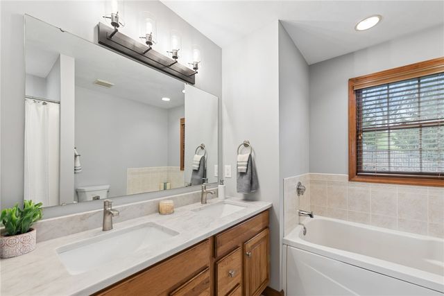 5070 Cypress Dr, Murrysville, PA 15668