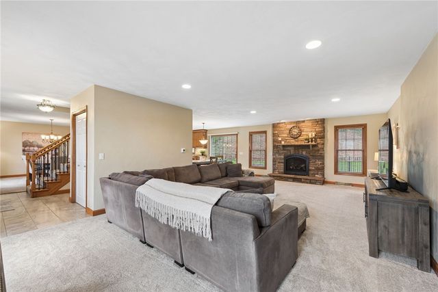 5070 Cypress Dr, Murrysville, PA 15668