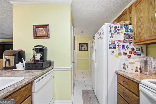 8045 CREEKSTONE Way, Riverdale, GA 30274