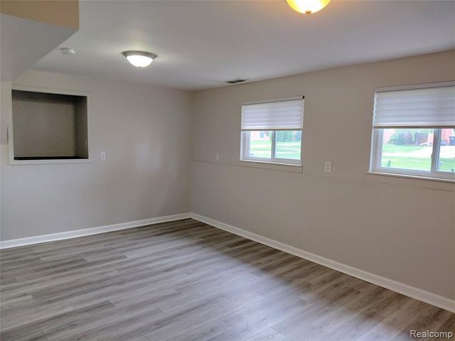 30933 Grandview Avenue, Westland, MI 48186