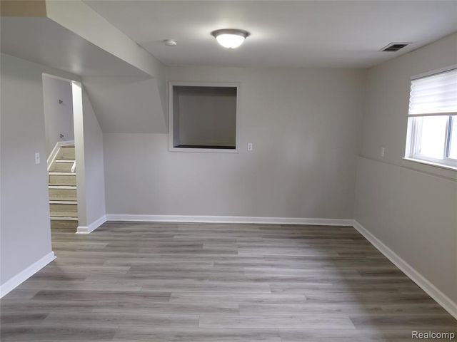 30933 Grandview Avenue, Westland, MI 48186
