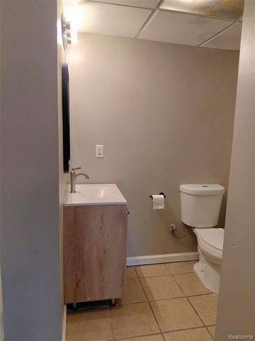 30933 Grandview Avenue, Westland, MI 48186