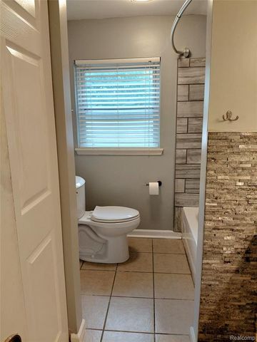 30933 Grandview Avenue, Westland, MI 48186