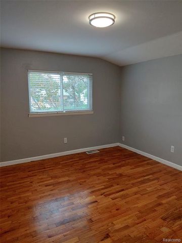 30933 Grandview Avenue, Westland, MI 48186