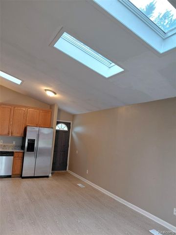 30933 Grandview Avenue, Westland, MI 48186