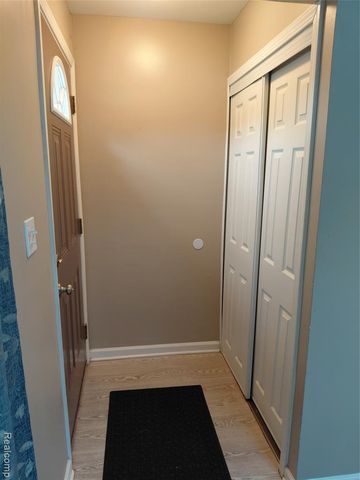 30933 Grandview Avenue, Westland, MI 48186
