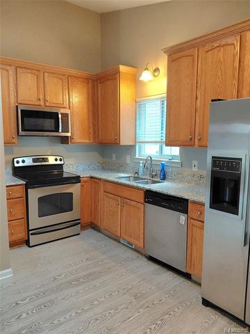 30933 Grandview Avenue, Westland, MI 48186