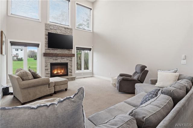 17 Woodthrush, Orchard Park, NY 14127