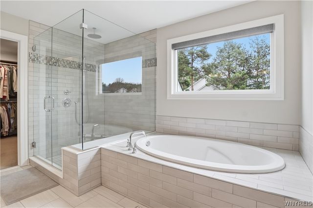 17 Woodthrush, Orchard Park, NY 14127