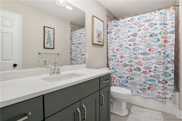 17 Woodthrush, Orchard Park, NY 14127
