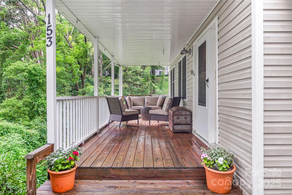 153 Hudson Street, Asheville, NC 28806