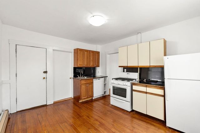 22-26 Waltham St A2, Maynard, MA 01754
