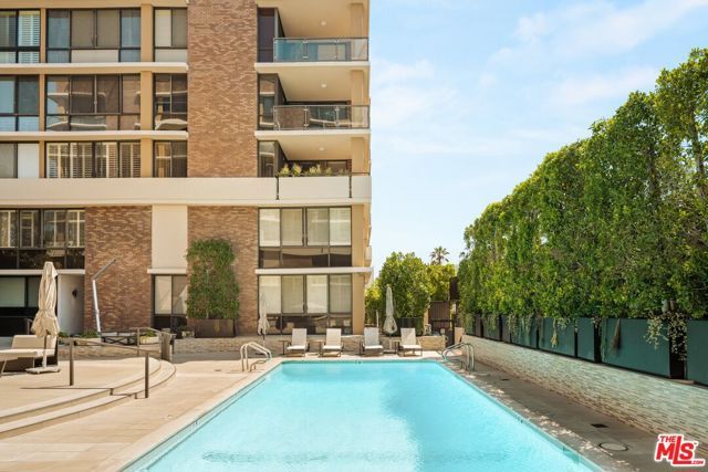 211 S Spalding Drive 107S, Beverly Hills, CA 90212