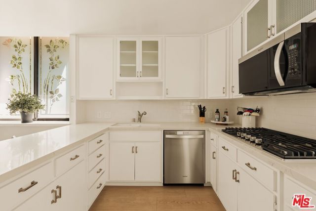 211 S Spalding Drive 107S, Beverly Hills, CA 90212