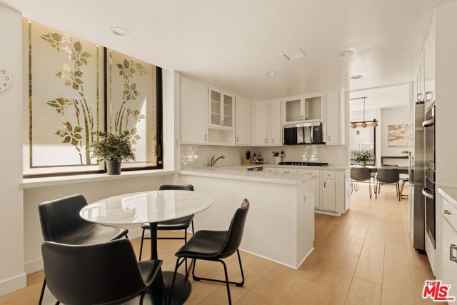 211 S Spalding Drive 107S, Beverly Hills, CA 90212