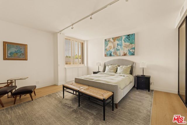 211 S Spalding Drive 107S, Beverly Hills, CA 90212