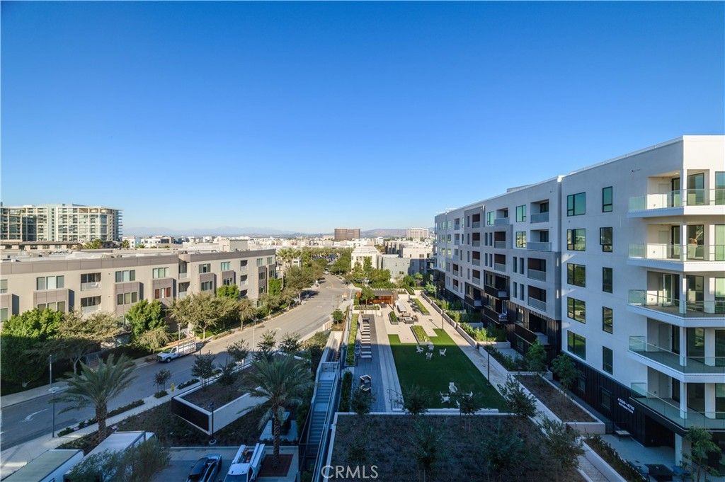 Image 2 of property listing at 3608 Rivington, Irvine, CA 92612