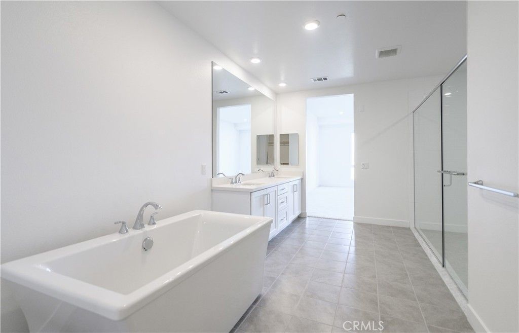 Image 25 of property listing at 3608 Rivington, Irvine, CA 92612