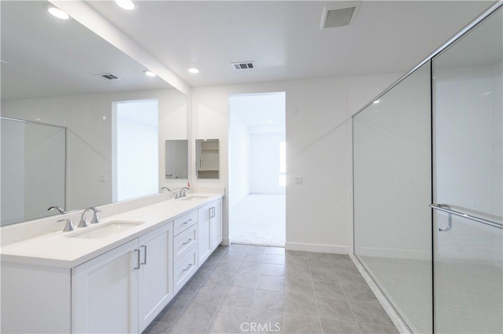 Image 26 of property listing at 3608 Rivington, Irvine, CA 92612