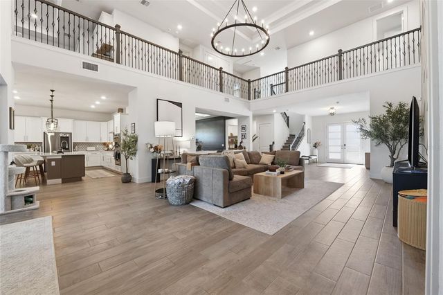 8684 SANDERS TREE LOOP, Wesley Chapel, FL 33545