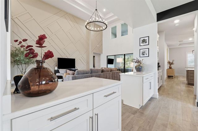 8684 SANDERS TREE LOOP, Wesley Chapel, FL 33545