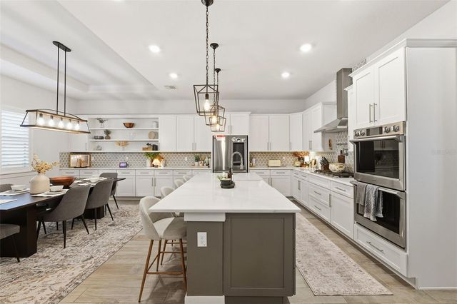 8684 SANDERS TREE LOOP, Wesley Chapel, FL 33545