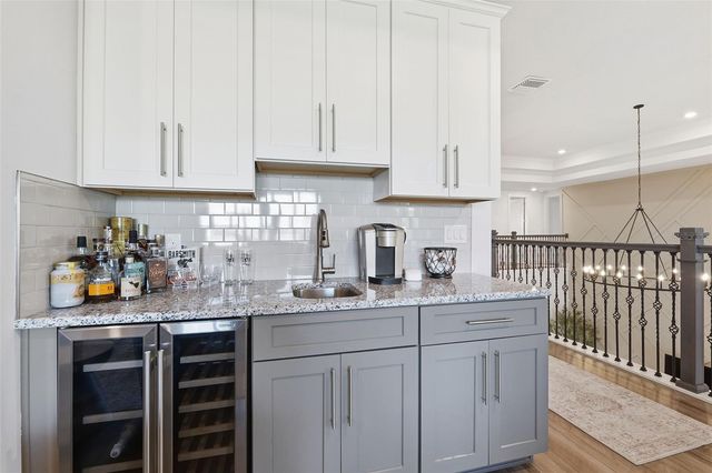 8684 SANDERS TREE LOOP, Wesley Chapel, FL 33545