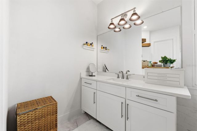 8684 SANDERS TREE LOOP, Wesley Chapel, FL 33545