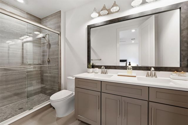 8684 SANDERS TREE LOOP, Wesley Chapel, FL 33545