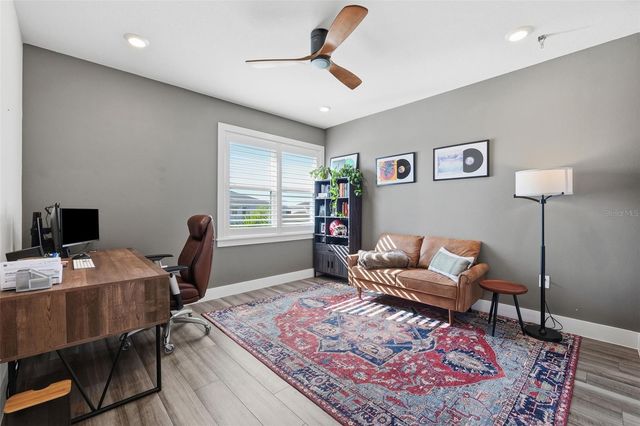 8684 SANDERS TREE LOOP, Wesley Chapel, FL 33545